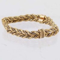 Lot 251 - 9ct gold rope twist bracelet.