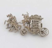 Lot 311 - Brooch watch as a coach and horses