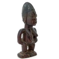 Lot 116 - Egbado Yoruba ibeji female figure, idigo head