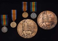 Lot 93 - WW1 memorial plaques and medals.