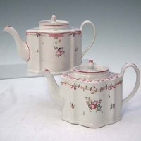 Lot 176 - Factory Y teapot and a Newhall teapot.