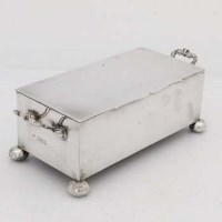 Lot 280 - Silver cigarette box.