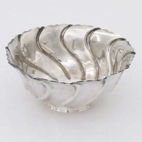 Lot 319 - Silver fluted bowl.