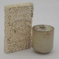 Lot 108 - Chinese carved Ivory card case and a jade