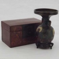 Lot 114 - Chinese cloisonne vase