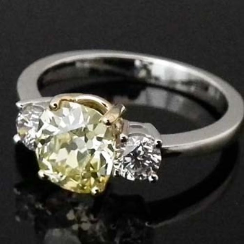 Lot 338 - Natural fancy yellow diamond ring, 1.83ct
