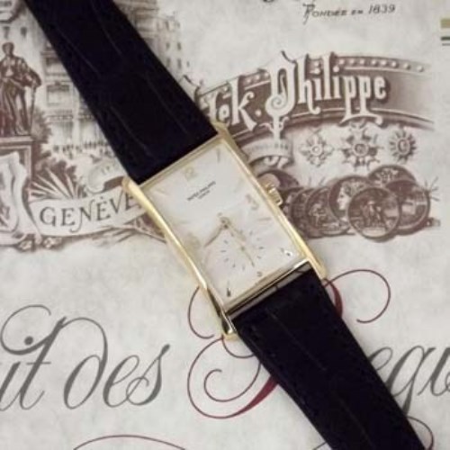 Lot 366 - A 1950s 18ct gold Patek Philippe wristwatch