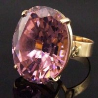 Lot 469 - Gold mounted pink stone ring.