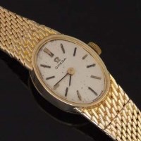 Lot 542 - Omega lady's bracelet watch, case London 1967