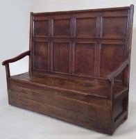 Lot 766 - 18th century oak settle