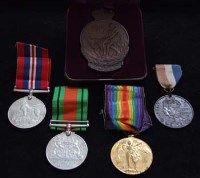 Lot 50 - World War One group of two awarded to 1579 PTE. F. LEA, 7 BN. A.I.F. and other medals (5).