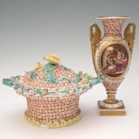 Lot 106 - 19th century flower encrusted lidded dish and