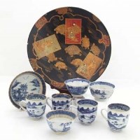 Lot 172 - Eight Chinese export pieces, and a Japanese lacquer plate and stand.