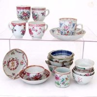 Lot 176 - Mixed collection of nineteen Chinese famille rose
