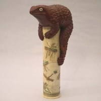 Lot 204 - Japanese toad scroll holder.