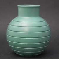 Lot 307 - Wedgwood Keith Murray design vase.