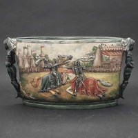 Lot 329 - Ivy Johnson vase made for Royal Doulton interview