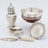 Lot 397 - Silver trowel, sugar shaker and ash tray etc (5).