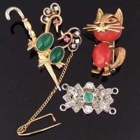 Lot 437 - Three brooches
