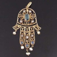 Lot 460 - Edwardian pendant