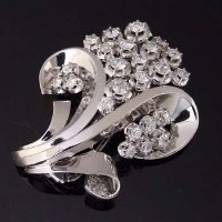 Lot 469 - Platinum and diamond floral spray brooch
