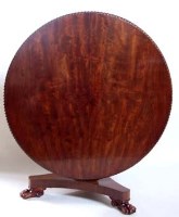 Lot 874 - William IV mahogany breakfast table