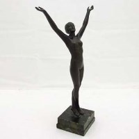 Lot 1 - Art deco nude lady sculpture.