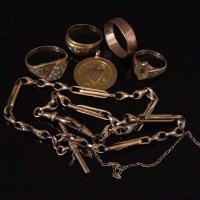 Lot 278 - 9ct gold Albert chain and 9ct gold rings, fob, chain.
