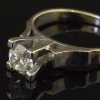 Lot 308 - 18ct white gold single stone diamond ring