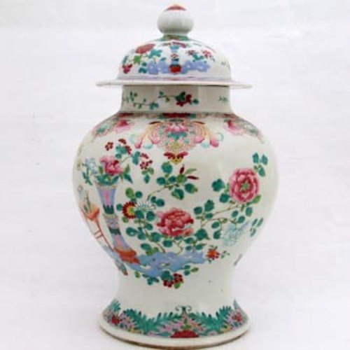 Lot 91 - 19th century Chinese vase and cover.