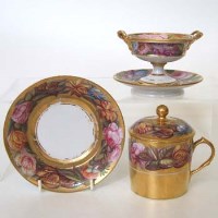 Lot 153 - Coalport covered chocolate cup and saucer and a twin handled vase and stand circa 1820