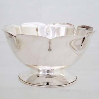 Lot 253 - Silver rose bowl
