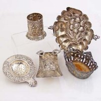 Lot 289 - Five silver items.