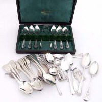 Lot 318 - Cased set of silver teaspoons and various loose spoons.