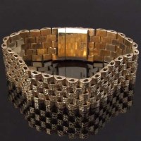 Lot 292 - 9ct gold fancy brick pattern bracelet, Birmingham