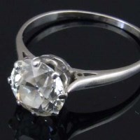 Lot 329 - Single stone diamond ring, approx 2.09ct in white