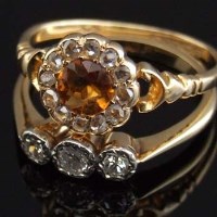 Lot 333 - Cluster ring and a three-stone ring (2)