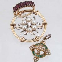 Lot 304 - 14k gold diamond and pearl brooch; pearl and