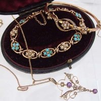 Lot 315 - Two bracelets and a necklace