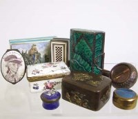 Lot 175 - Silver and green cigarette box and another