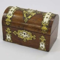 Lot 407 - Walnut two division tea caddy.