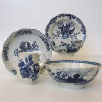 Lot 529 - Worcester Natural sprays mug, precipice bowl, prunus root bowl, pine cone strainer and plate