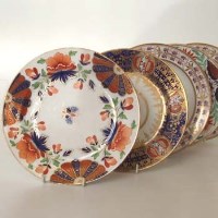 Lot 561 - Five Chamberlains Worcester plates