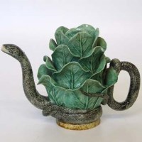 Lot 597 - Mafra Caldas tea pot