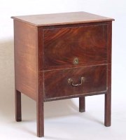 Lot 711 - Converted mahogany commode