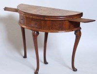 Lot 724 - Walnut card table