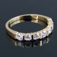 Lot 266 - 18ct gold half hoop diamond eternity ring