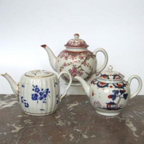 Lot 424 - Two Worcester Teapots and a Lowestoft Teapot