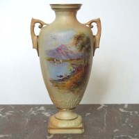 Lot 479 - Locke Worcester large vase painted by Walter