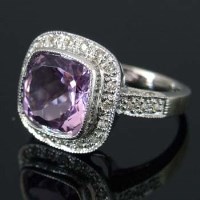 Lot 303 - 14ct white gold and amethyst ring